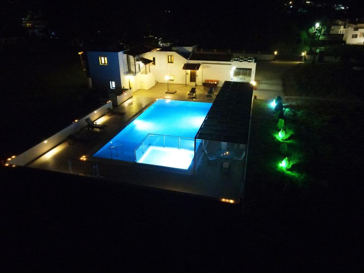 Parissis Eden Villas Skiathos トロウロス エクステリア 写真