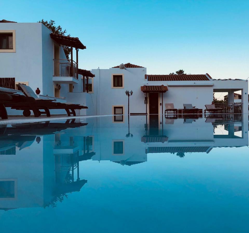 Parissis Eden Villas Skiathos トロウロス エクステリア 写真